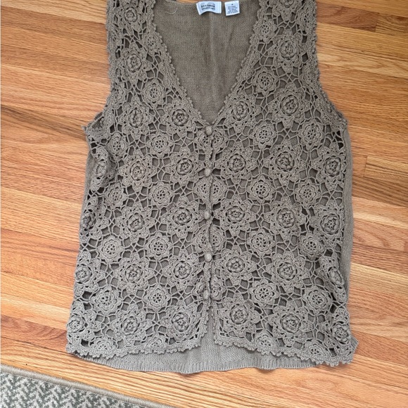 Sostanza Tops - Crochet Lace Sleeveless Top - Brown